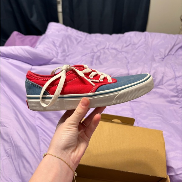 super cute blue & red vans women’s 5 3Y - Picture 4 of 7